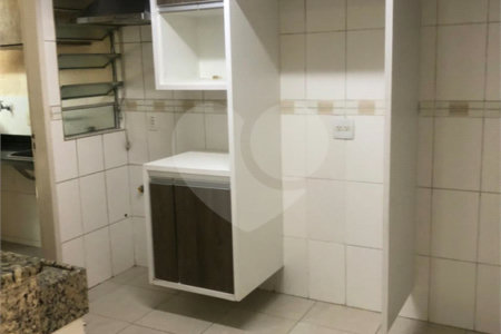 Casa à venda ou para alugar com 4 quartos, sendo 1 suíte, no condomínio Village Jardim Versailles, Jundiaí - SP