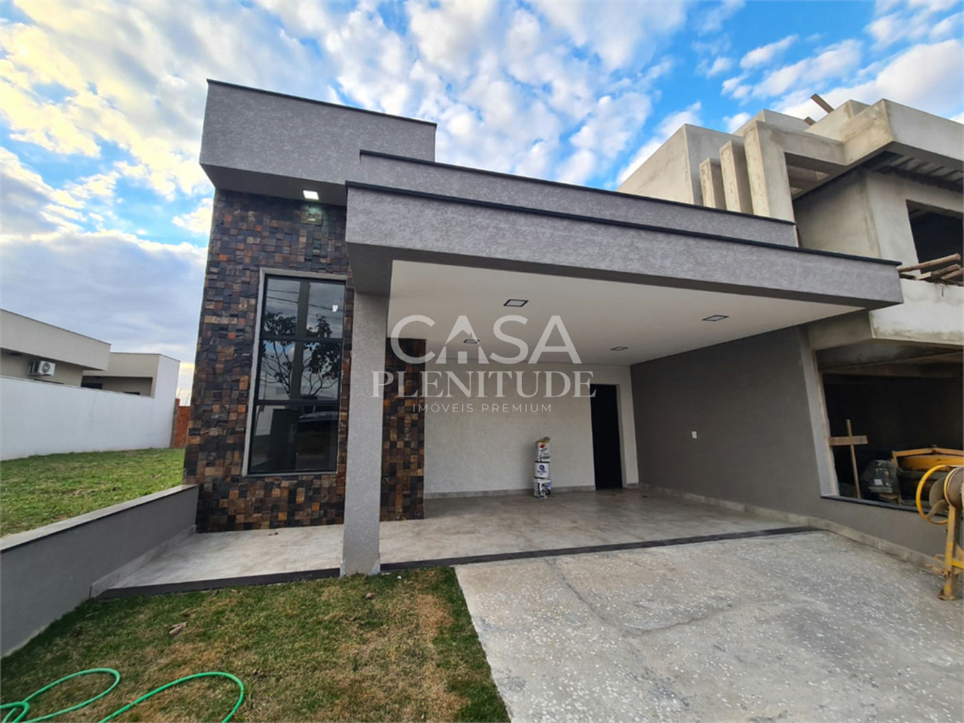 Casa em condomínio à venda com 3 quartos, sendo 1 suíte, em Wanel Ville, Sorocaba, SP