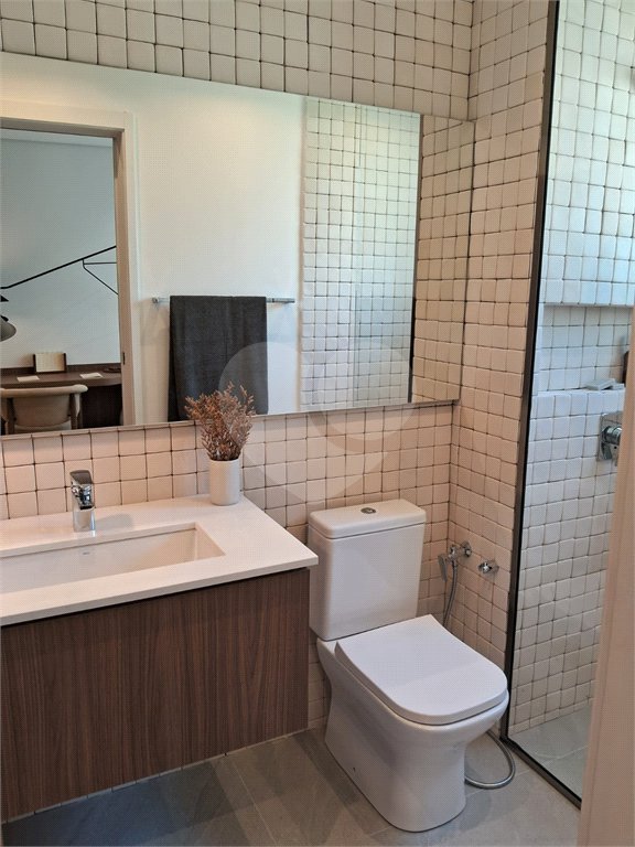 Apartamento à venda com 3 suítes em Moema, São Paulo, SP