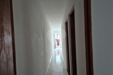 Casa à venda com 2 quartos em Vila Santa Helena, Atibaia, SP