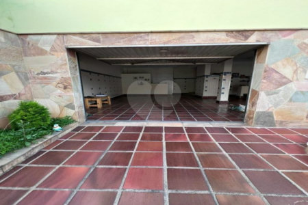 Casa à venda com 3 quartos, sendo 1 suíte,  em Vila Mazzei, São Paulo, SP