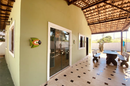 Casa em condomínio para alugar com 2 quartos, sendo 1 suíte, em Caravelas, Armação dos Búzios, RJ