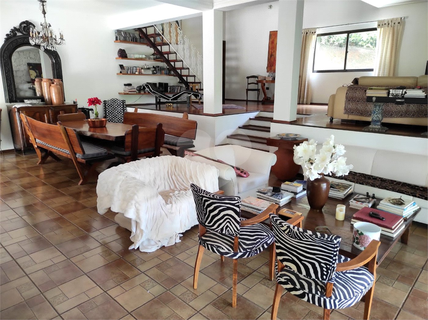 Sobrado à venda com 3 quartos, sendo 1 suíte, em Serra da Cantareira, Mairiporã, SP