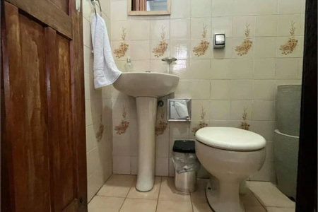 Casa à venda com 3 quartos, sendo 1 suíte,  em Jardim Casablanca, São Paulo, SP