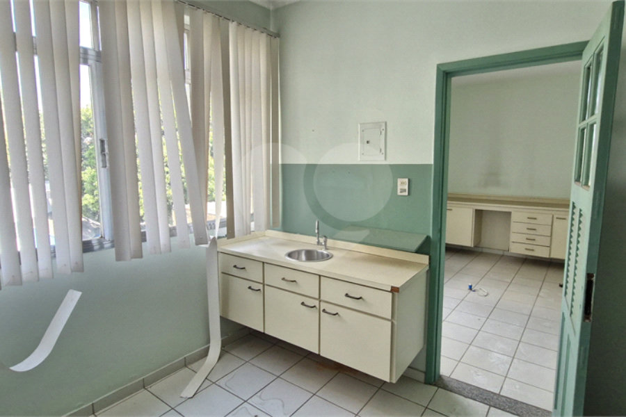 Casa à venda com 6 quartos, sendo 1 suíte, no Brasilândia, São Paulo, SP