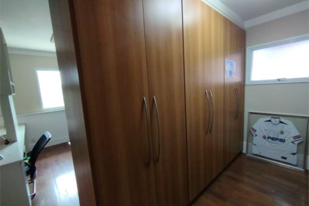 Casa à venda com 4 suítes em Parque dos Príncipes, São Paulo, SP