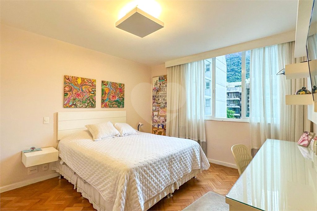 Cobertura à venda com 7 quartos, sendo 3 suítes,  em Lagoa, Rio de Janeiro, RJ