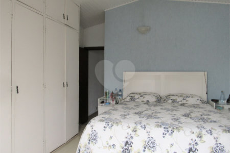 Sobrado à venda com 4 quartos, sendo 2 suítes, em Santo Amaro, São Paulo, SP
