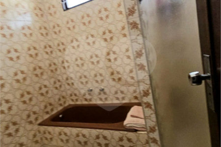 Sobrado à venda com 3 quartos, sendo 1 suíte, em Jardim Sumaré, Ribeirão Preto, SP