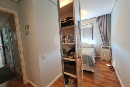 Apartamento à venda com 4 quartos, sendo 3 suítes, em Jardim Marajoara, São Paulo, SP