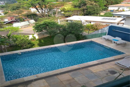 Casa à venda com 5 suítes em Vila Pirajussara, São Paulo, SP