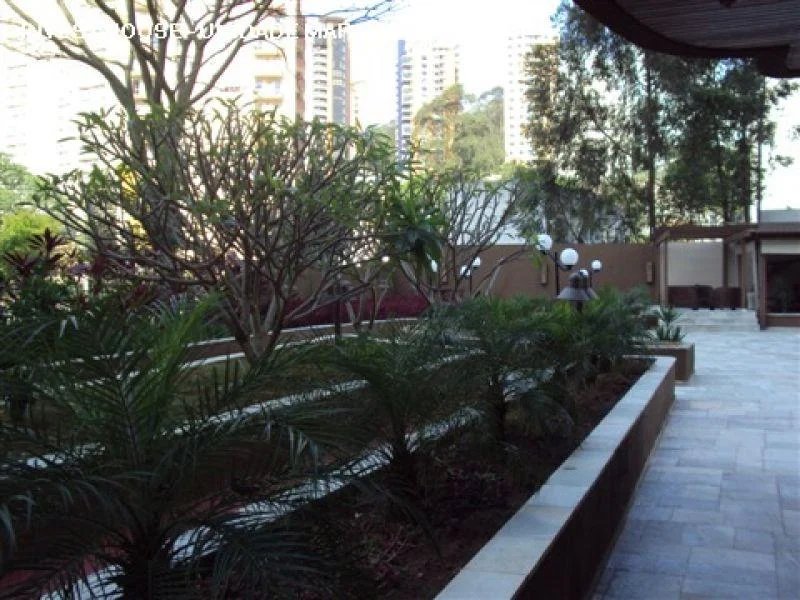 Apartamento à venda com 4 quartos, sendo 3 suítes,  em Vila Andrade, São Paulo, SP