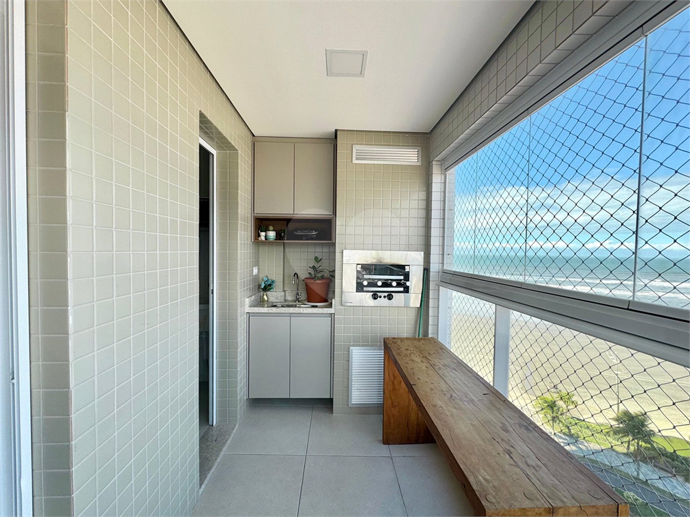 Apartamento à venda com 2 quartos em Caiçara, Praia Grande, SP