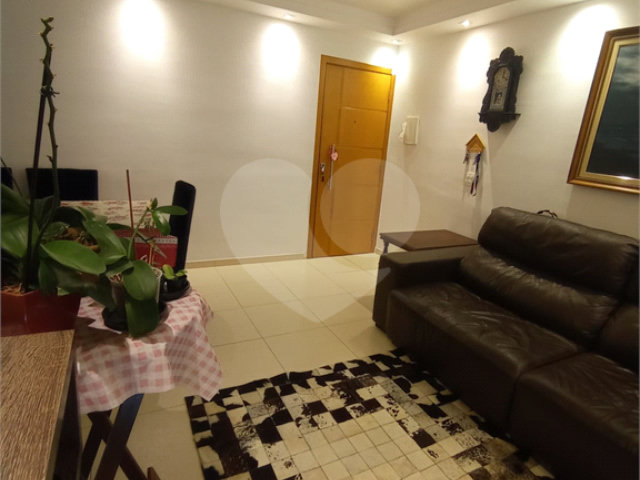 Apartamento à venda com 3 quartos, sendo 1 suíte,  em Horto Florestal, São Paulo, SP