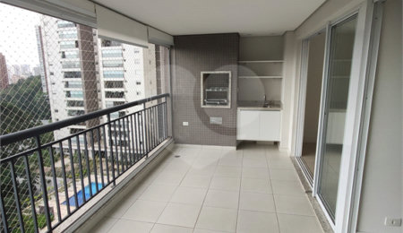 Apartamento à venda ou para alugar com 3 quartos, sendo 1 suíte, em Parque Reboucas, São Paulo, SP