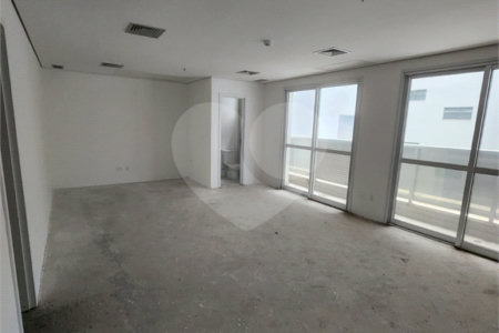 Sala comercial a venda em frente ao Allianz Parque