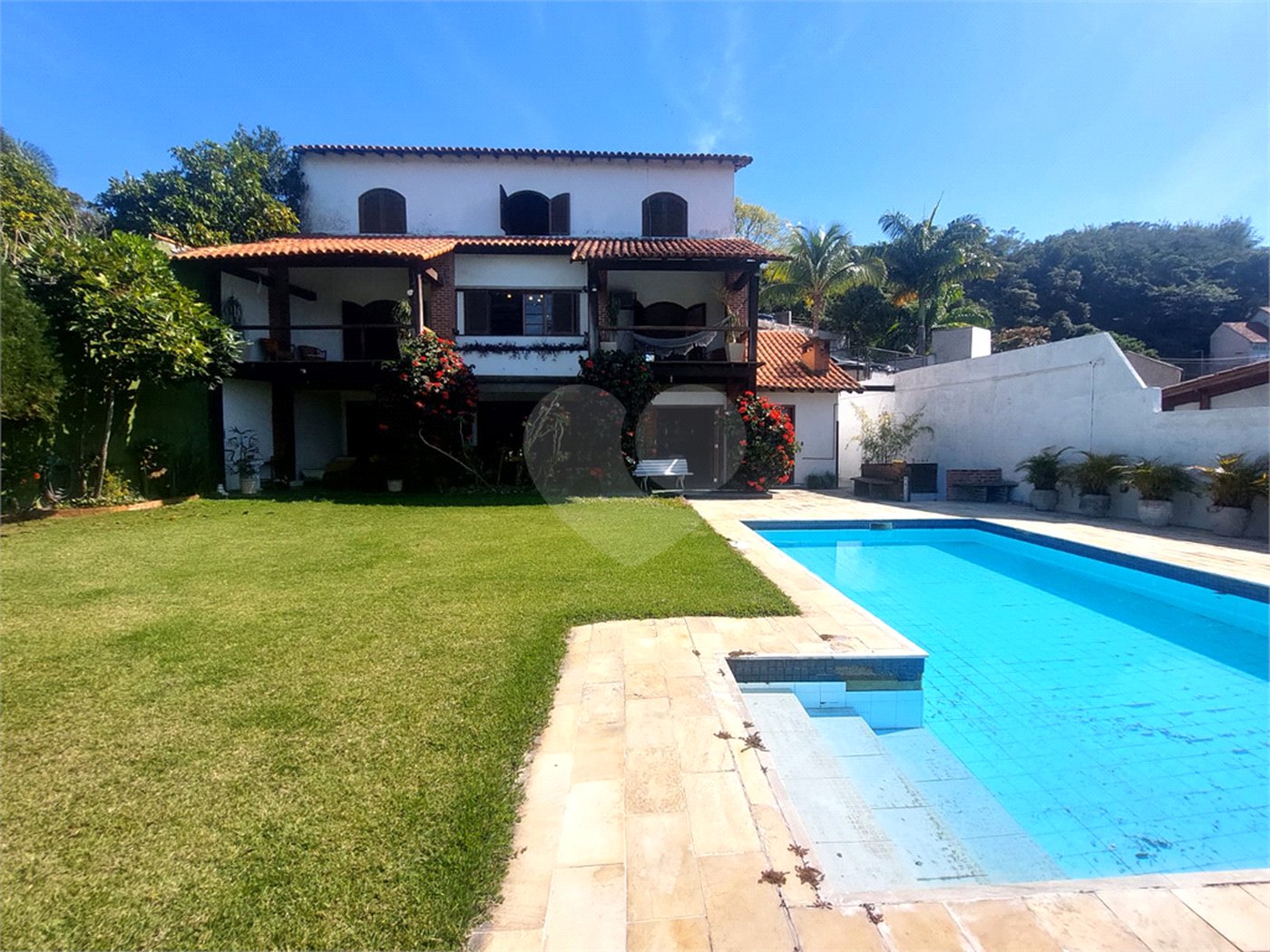 Casa à venda com 3 quartos, sendo 1 suíte, em Botafogo, Rio de Janeiro, RJ