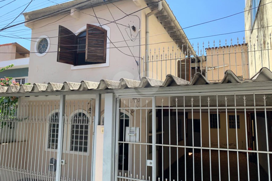 Sobrado à venda com 4 quartos, sendo 2 suítes,  em Jardim França, São Paulo, SP