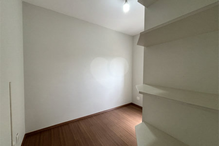 Apartamento para alugar com 3 quartos, sendo 1 suíte, em Barra Funda, São Paulo, SP