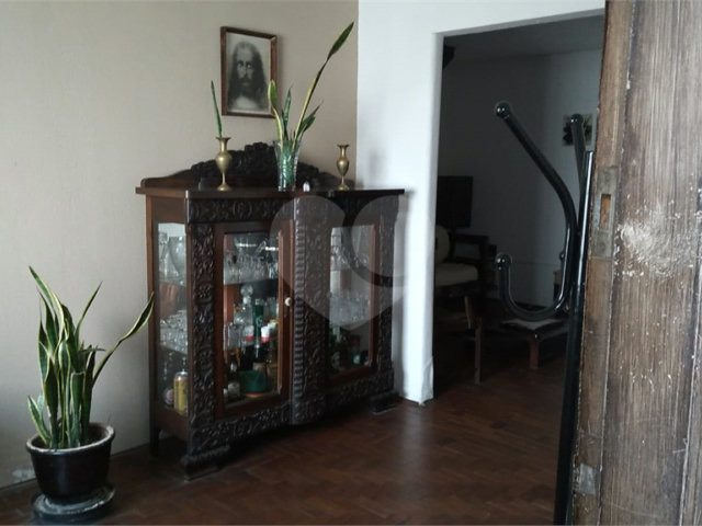 Apartamento à venda com 6 quartos, sendo 1 suíte,  em Santana, São Paulo, SP