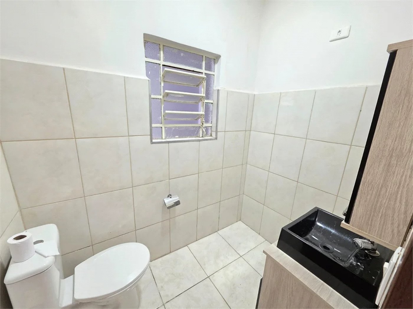 Sobrado à venda com 4 quartos, sendo 1 suíte, em Rio Pequeno, São Paulo, SP