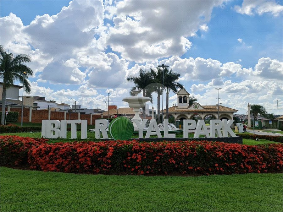 Casa à venda com 3 quartos, sendo 1 suíte,  no condomínio Ibiti Royal Park, Sorocaba - SP