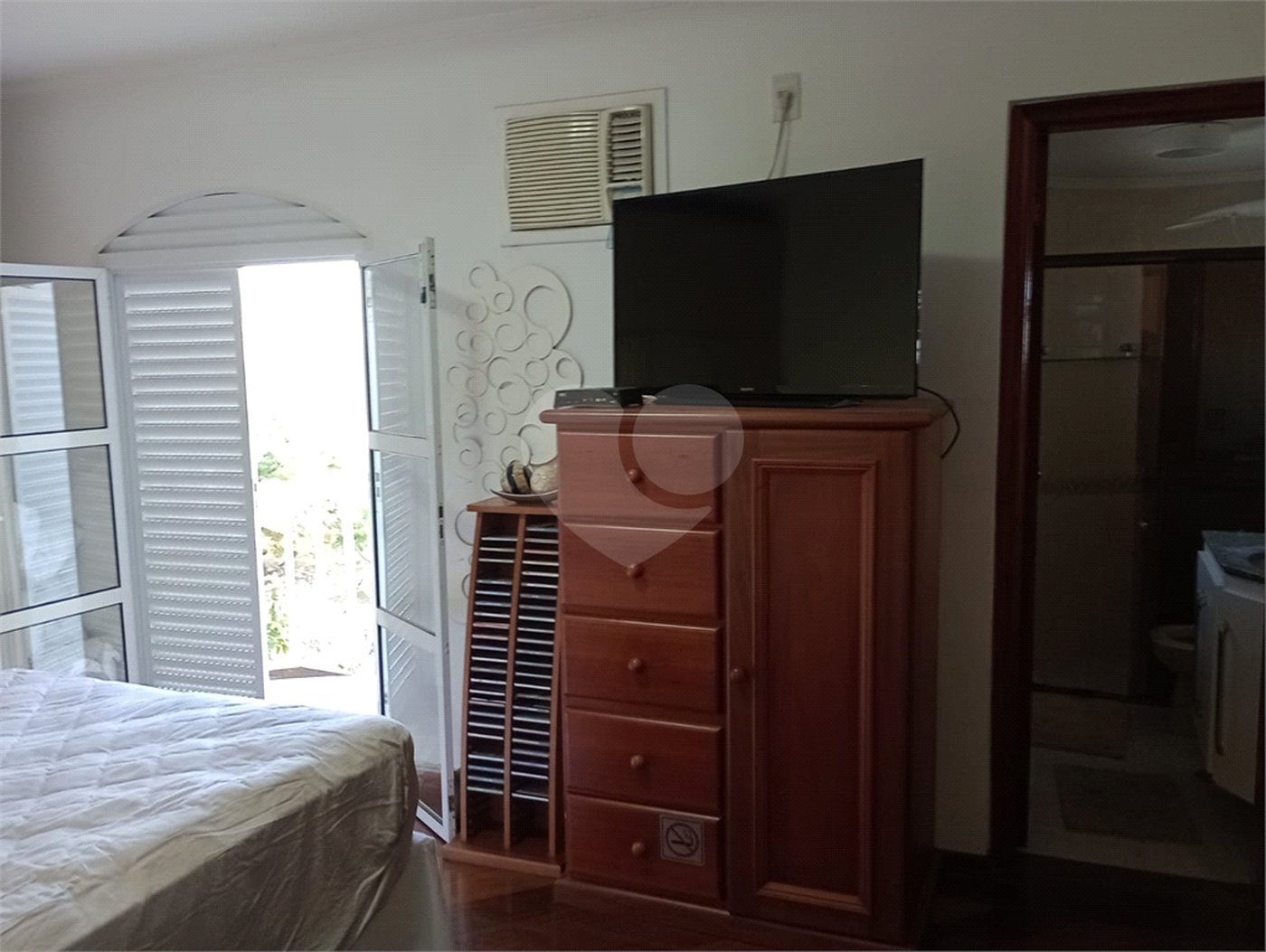 Casa à venda com 4 quartos, sendo 3 suítes,  em Alto Ipiranga, Mogi das Cruzes, SP