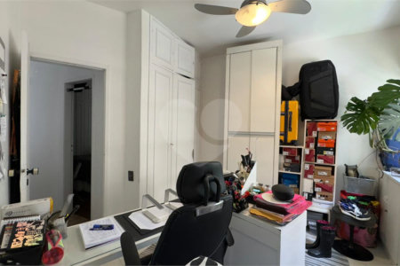 Apartamento à venda com 3 quartos, sendo 1 suíte, em Copacabana, Rio de Janeiro, RJ