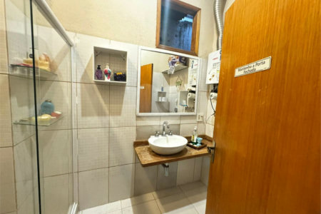 Casa à venda com 7 quartos, sendo 1 suíte,  em Tijuca, Rio de Janeiro, RJ
