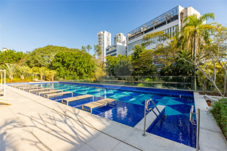 Apartamento à venda com 3 quartos, sendo 1 suíte, em Chácara Santo Antônio (zona Sul), São Paulo, SP