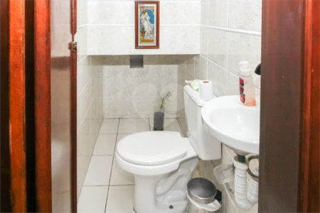 Casa para alugar com 3 suítes em Alto da Lapa, São Paulo, SP
