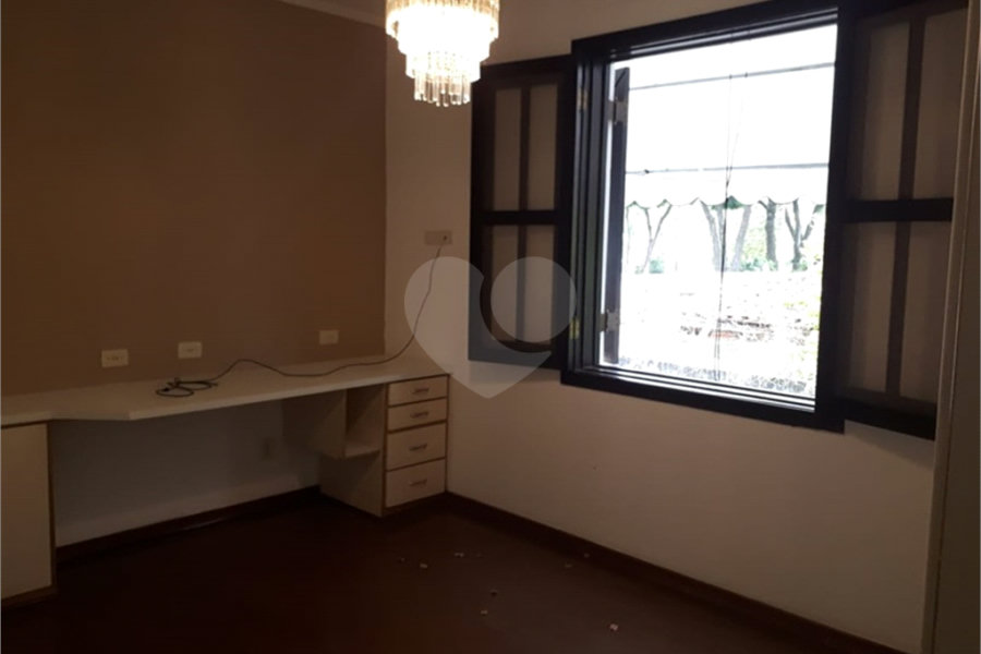 Sobrado à venda com 5 quartos, sendo 3 suítes, em Tremembé, São Paulo, SP