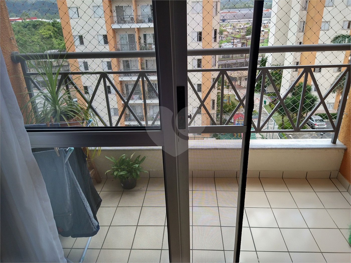 Apartamento à venda com 3 quartos, sendo 1 suíte, em Vila Rubens, Mogi das Cruzes, SP