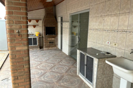 Casa à venda com 3 quartos, sendo 1 suíte, em Jardim São Judas Tadeu, Salto, SP