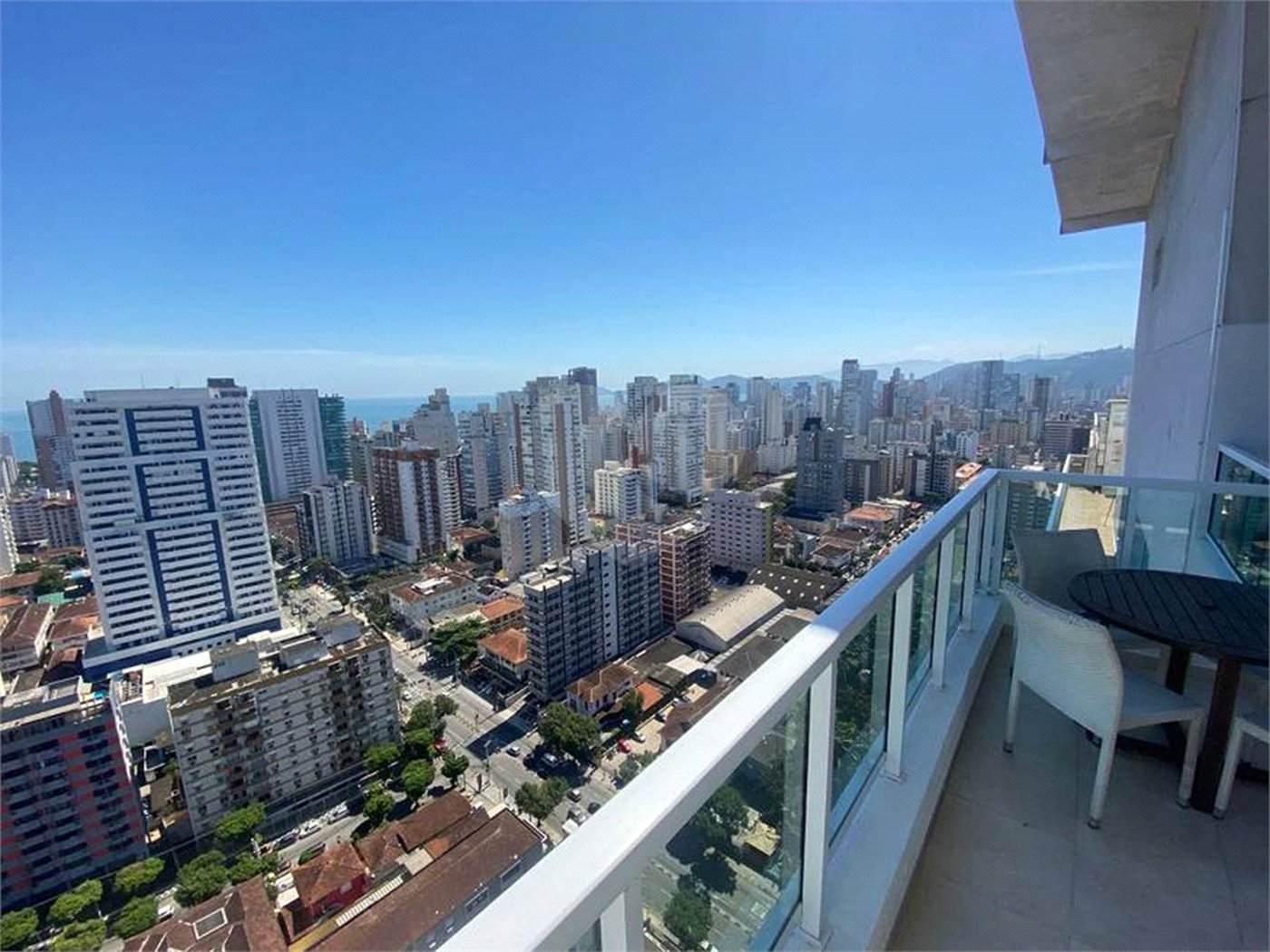 Cobertura no Edifício Emirado.