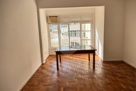 Apartamento à venda com 2 quartos, sendo 1 suíte, em Lagoa, Rio de Janeiro, RJ