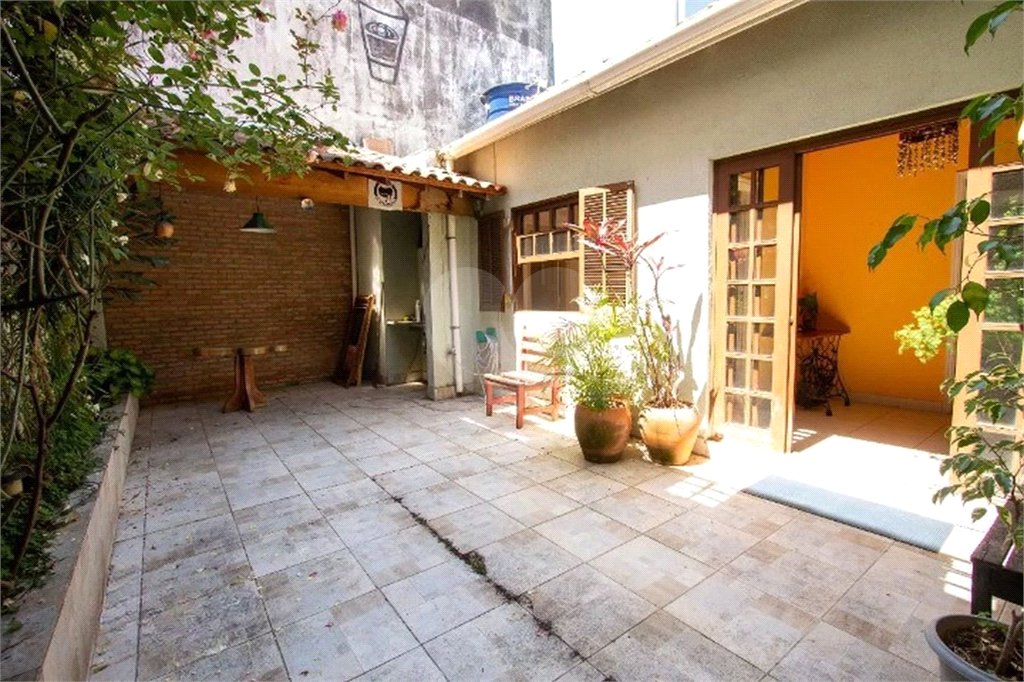 Casa Térrea à venda com 1 suíte em Vila Romana, São Paulo, SP
