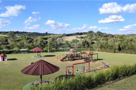Terreno à venda no condomínio Village Saint Charbel, Araçoiaba da Serra - SP