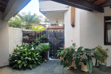 Casa à venda com 3 quartos, sendo 1 suíte, no condomínio Residencial Vila Verde, Sorocaba - SP
