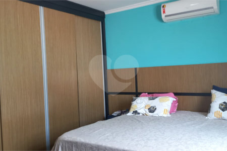 Sobrado à venda com 3 quartos, sendo 1 suíte, em Vila Ema, São Paulo, SP