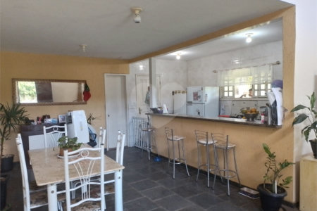 Sítio à venda com 4 quartos, sendo 3 suítes, em Caxito, Maricá, RJ