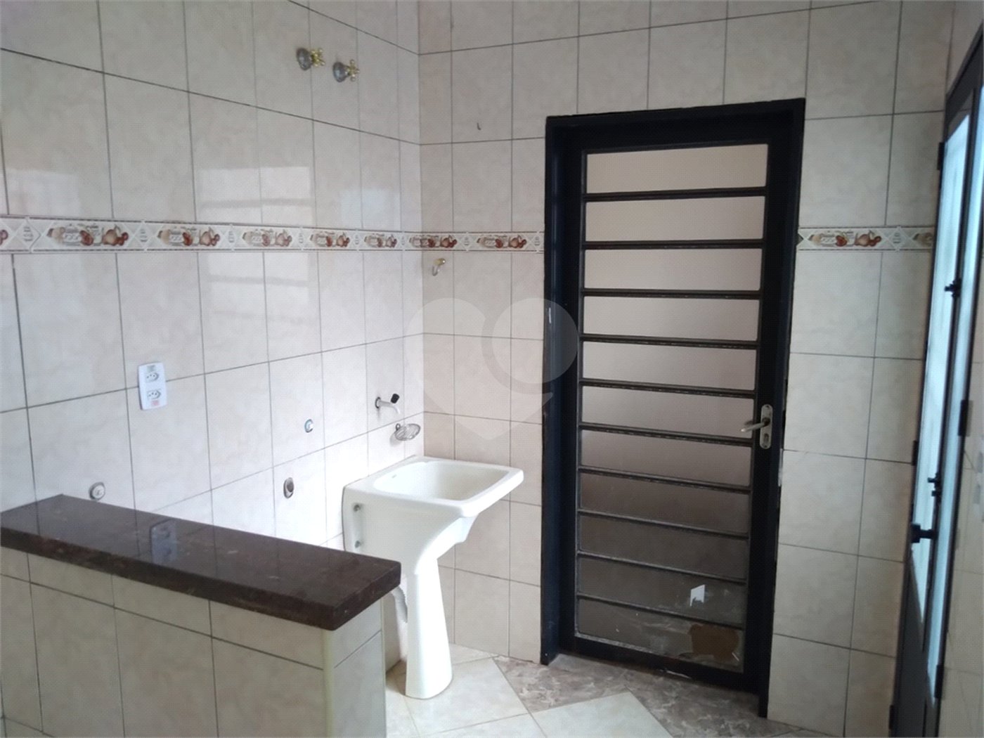 Sobrado 3 quartos 1 suíte