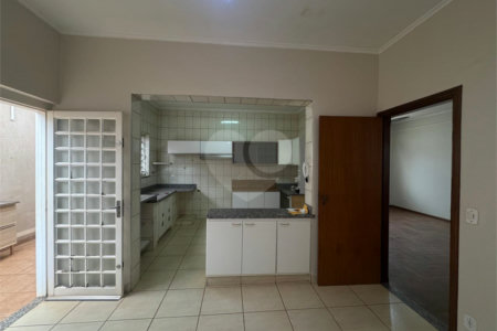 Casa à venda com 3 quartos, sendo 2 suítes, em Alto da Boa Vista, Ribeirão Preto, SP