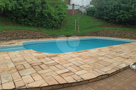 Casa Térrea à venda com 4 quartos, sendo 2 suítes,  em Jardim Paulista, Atibaia, SP