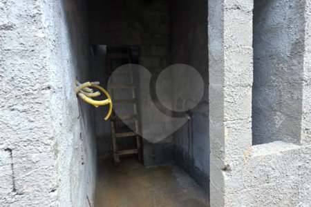 Casa à venda com 2 quartos, sendo 1 suíte, em Santa Cândida, Vinhedo, SP