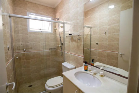 Casa à venda com 4 quartos, sendo 3 suítes, no condomínio Residencial Sans Souci, São Paulo - SP