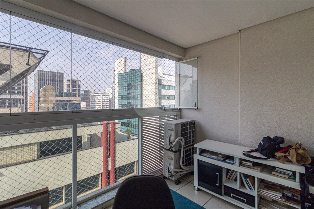 Apartamento à venda com 3 suítes em Paraíso, São Paulo, SP