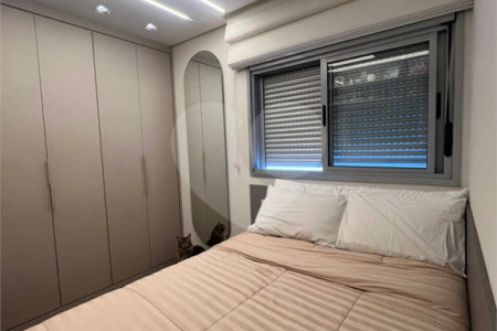 Apartamento à venda com 3 suítes em Jardim Marajoara, São Paulo, SP