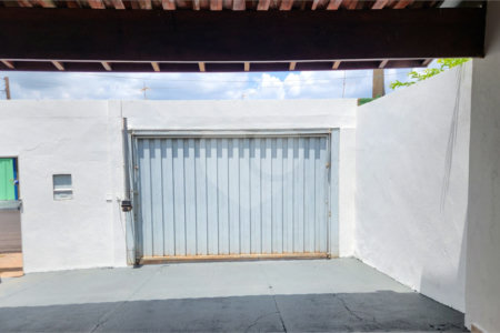 Casa à venda com 2 quartos, sendo 1 suíte, em Vila Suconasa, Araraquara, SP