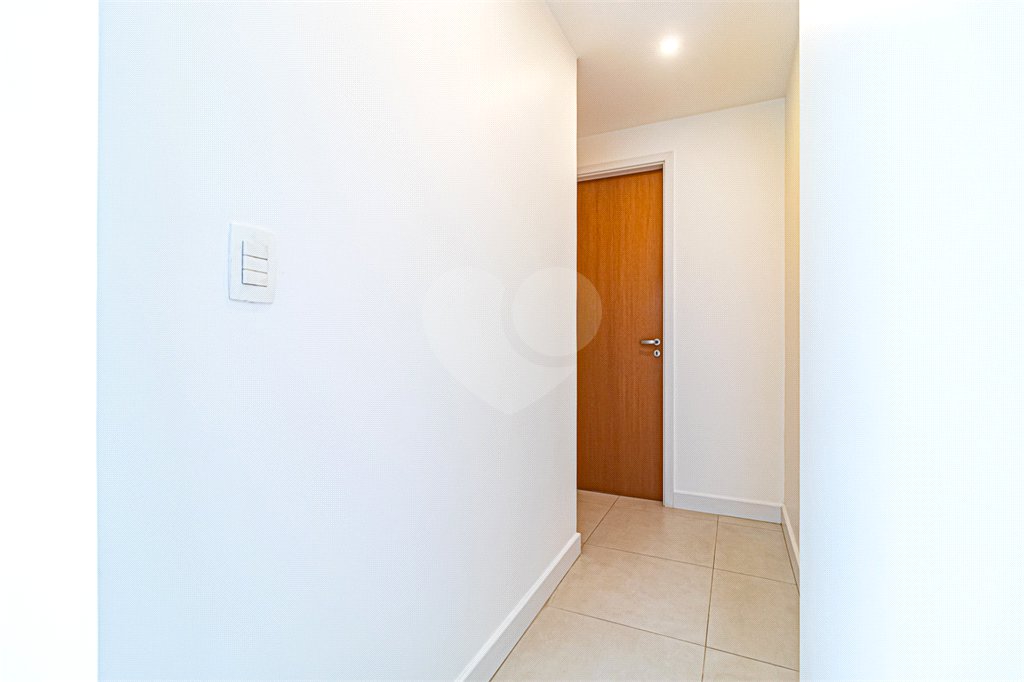 Apartamento à venda com 3 quartos, sendo 1 suíte, em Lagoa, Rio de Janeiro, RJ